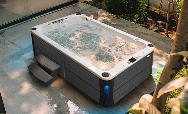 Deck Series Inglewood hot tubs for sale